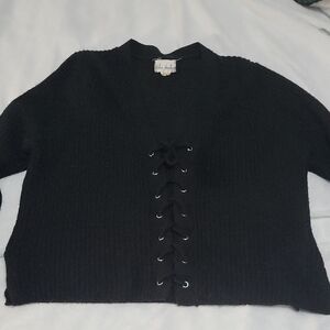 2/$7**Urban Heritage Large Black Tie Up Sweater